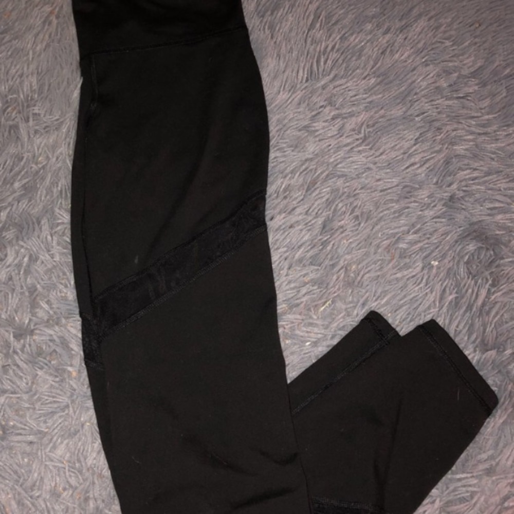 black leggings